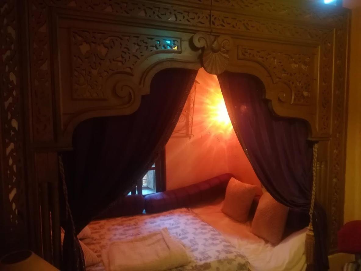 Riad Dar El Caid - Palais XIII Siecle Tozeur Eksteriør billede